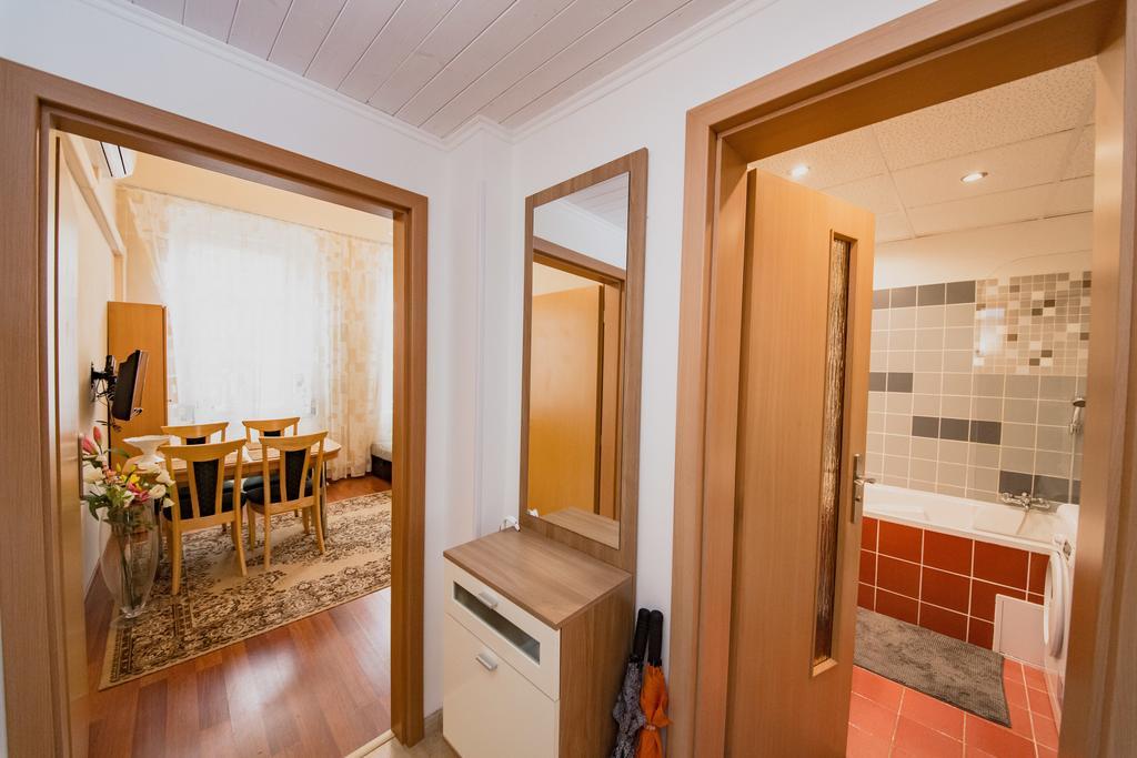 Apartment Aqua Vita Карлові Вари Екстер'єр фото